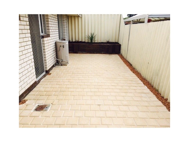 3/145 Leach Highway, Wilson WA 6107