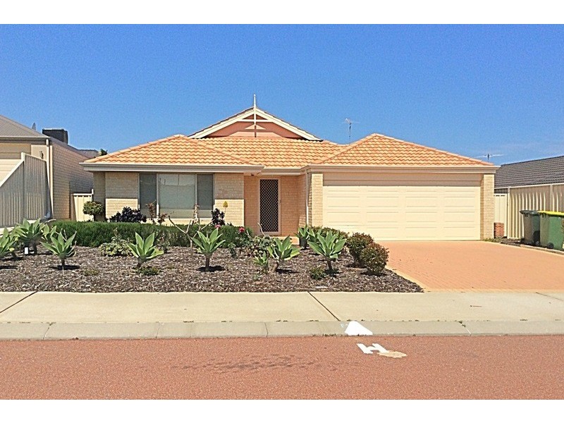 22 CAWANA PARKWAY, Lakelands WA 6180