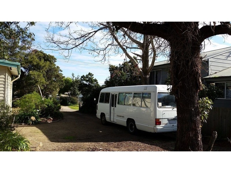 109 Seventh Avenue, Rosebud VIC 3939