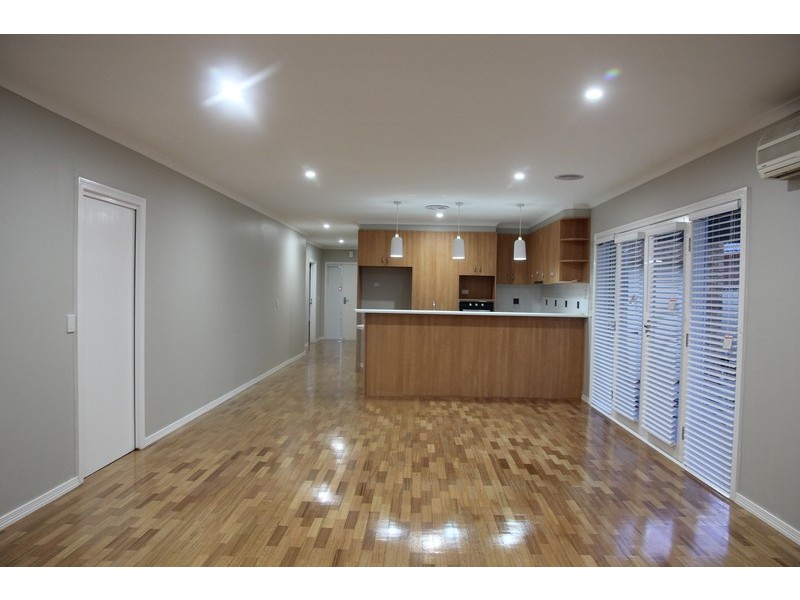 9 Bunya Close, Caroline Springs VIC 3023