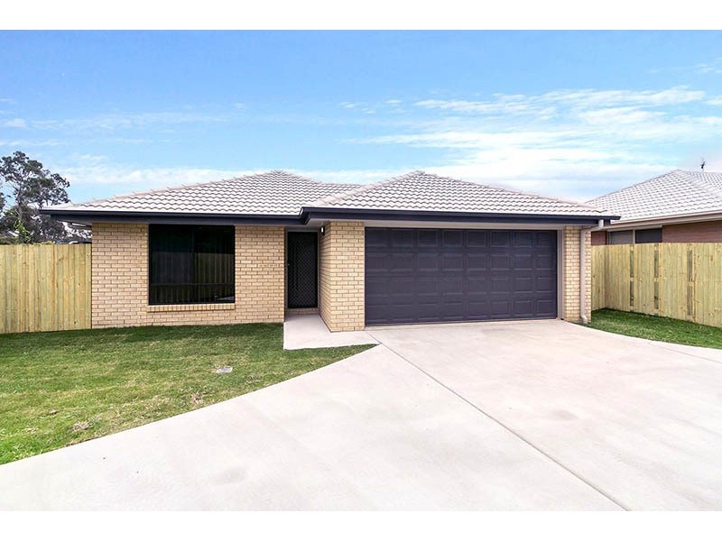 221 Pulgul Street, Urangan QLD 4655