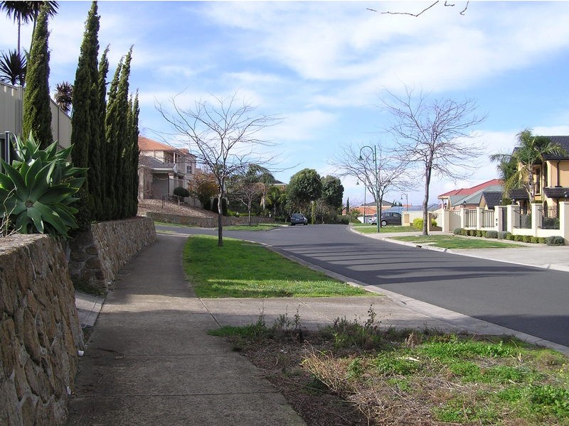 21 Arkley Drive, Greenvale VIC 3059