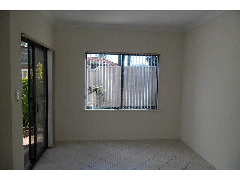 2/10 Sussex Street, Nollamara WA 6061