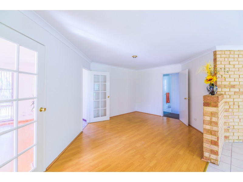 6 Avalon Close, Woodvale WA 6026