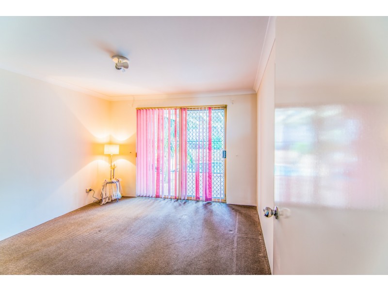 6 Avalon Close, Woodvale WA 6026