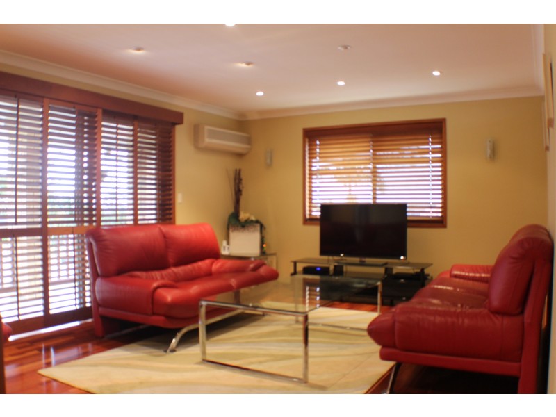 50 Jilbard Drive, Springwood QLD 4127