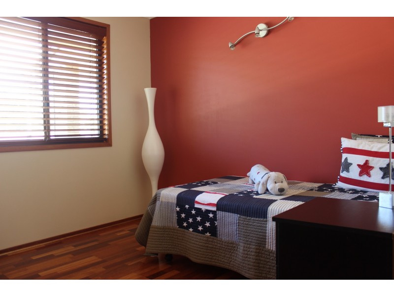 50 Jilbard Drive, Springwood QLD 4127