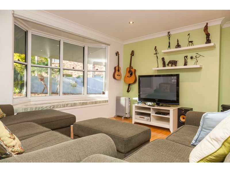 64 Kindara Street, Amity Point QLD 4183