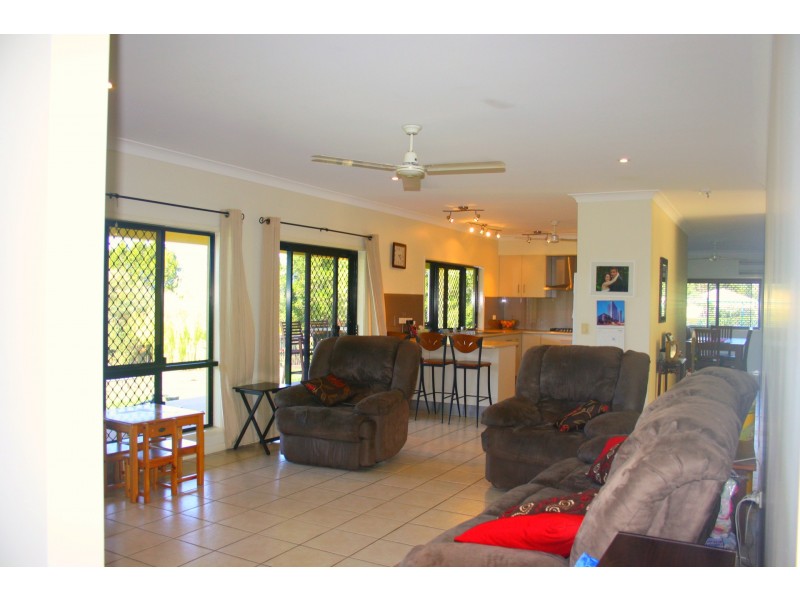 7-9 Burn Close, Gordonvale QLD 4865