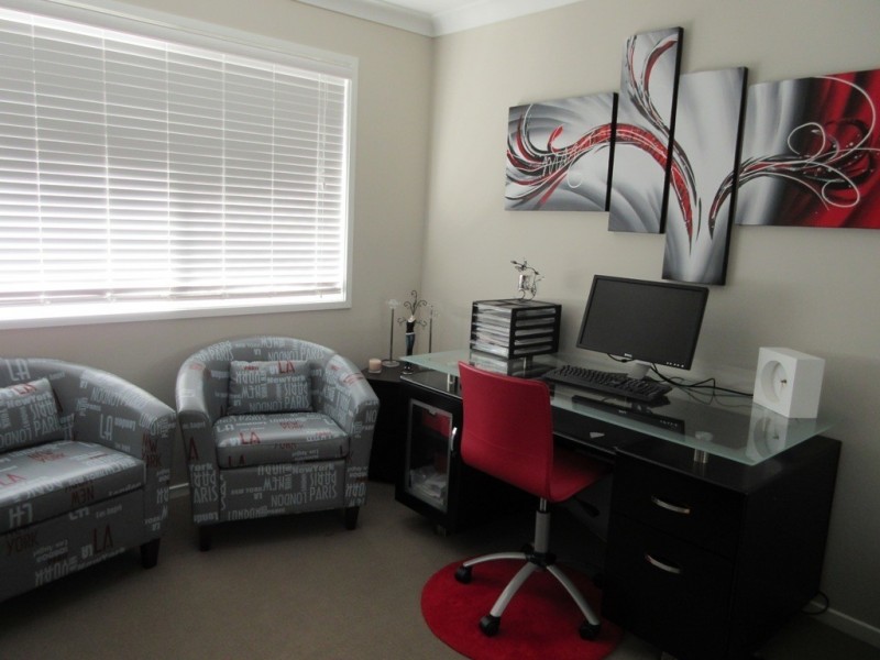19 Hyssop Place, Springfield Lakes QLD 4300