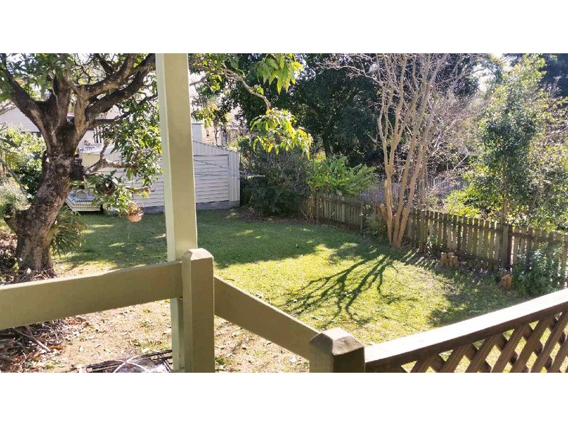 33 Didsbury Street, East Brisbane QLD 4169