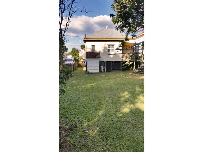 33 Didsbury Street, East Brisbane QLD 4169