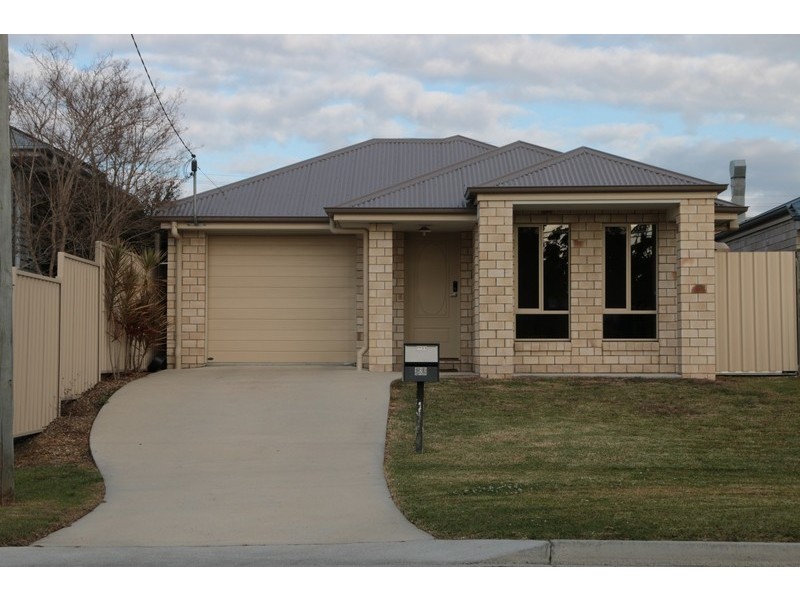 32 Bowen St, Deagon QLD 4017