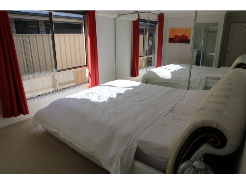 32 Bowen St, Deagon QLD 4017