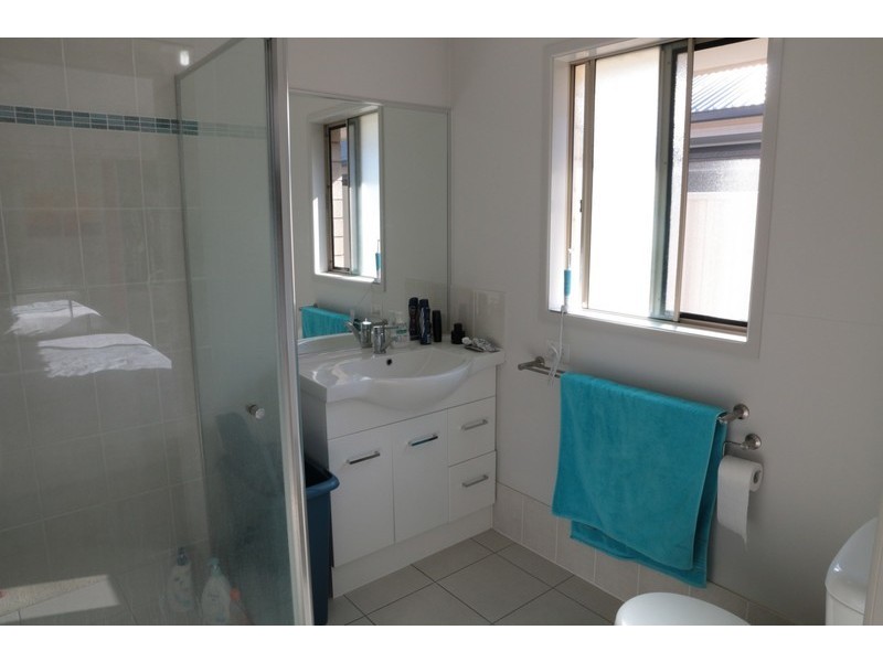 32 Bowen St, Deagon QLD 4017