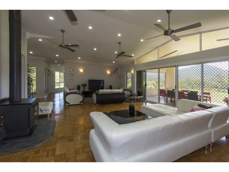 991 Owens Creek Loop Road, Owens Creek QLD 4741