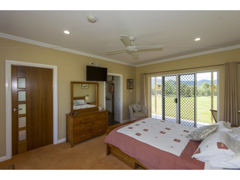 991 Owens Creek Loop Road, Owens Creek QLD 4741