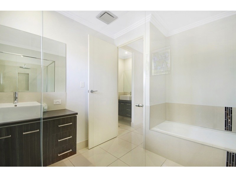 9  Fernbank Parade, Idalia QLD 4811