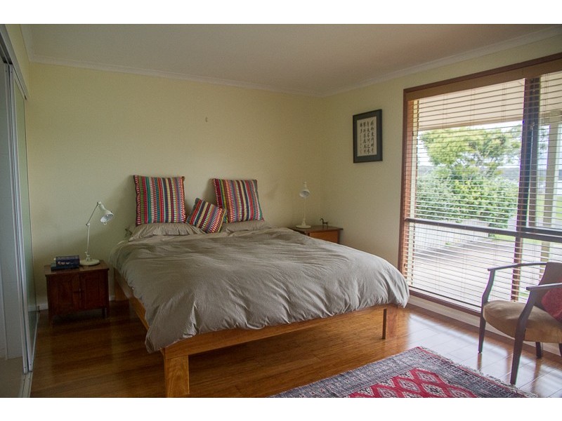 9 Crookhaven Drive, Greenwell Point NSW 2540