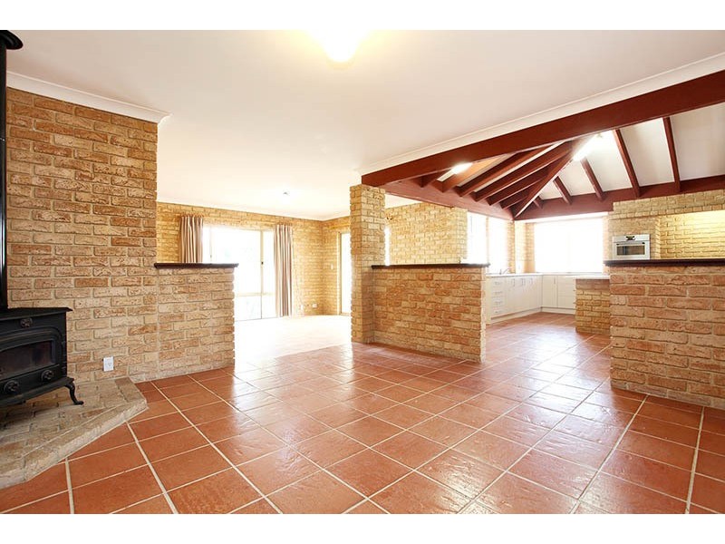 14 Abalone Crescent, Waikiki WA 6169