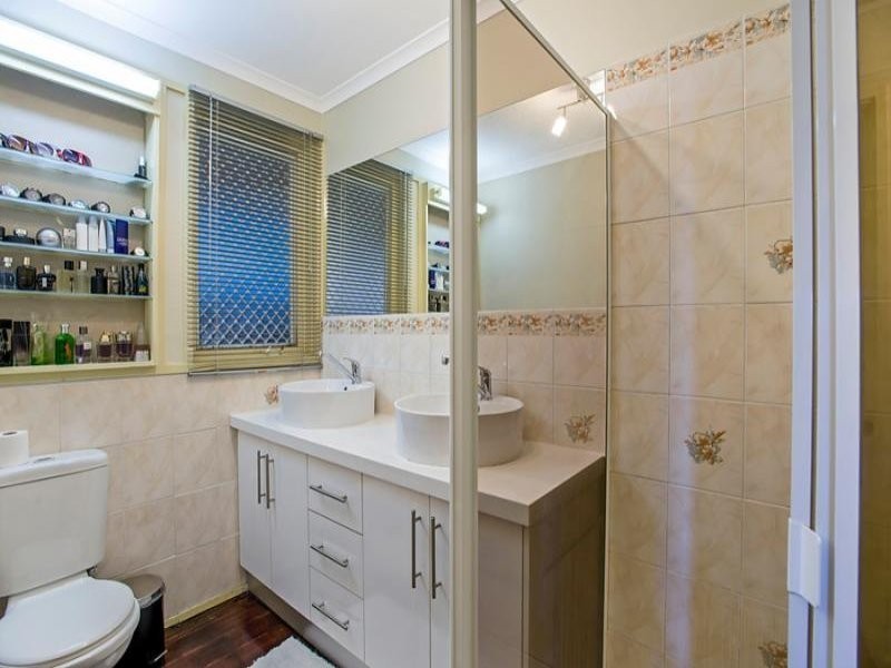 22 Grevillea Road, Kings Park VIC 3021