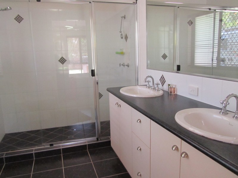 2 Callicoma Place, Maroochy River QLD 4561