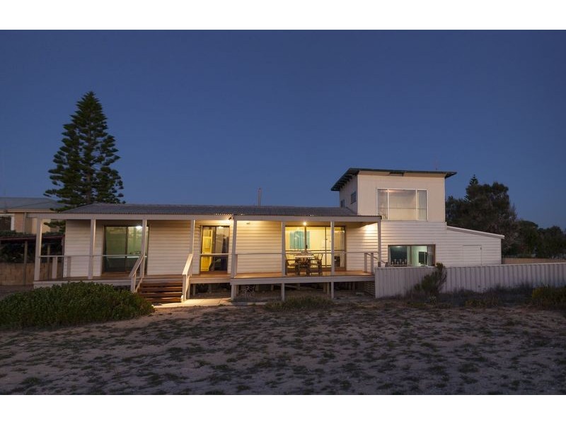 2 Desert Road, Lancelin WA 6044