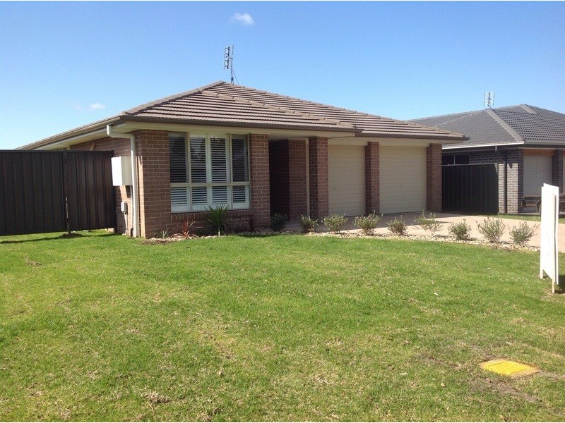 11 Bowerbird Street, South Nowra NSW 2541