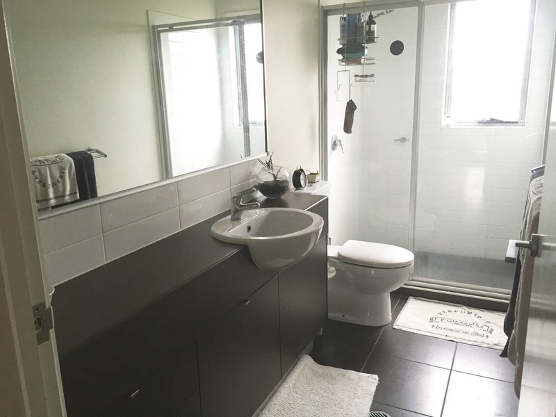 52 Southbay Drive, Varsity Lakes QLD 4227