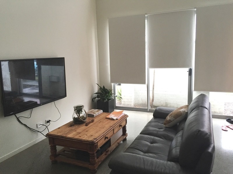 52 Southbay Drive, Varsity Lakes QLD 4227