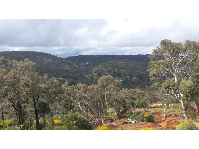 10 Rowley Street, Kelmscott WA 6111