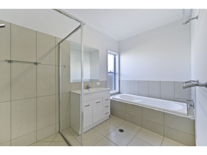 10 Sundew Street, Ningi QLD 4511