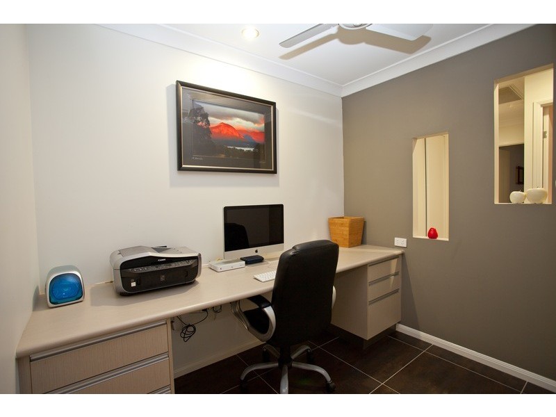 10 Rudd Street, Rural View QLD 4740