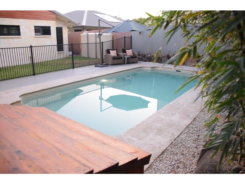 10 Rudd Street, Rural View QLD 4740