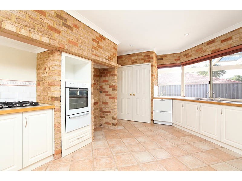 3 Garland Place, Singleton WA 6175