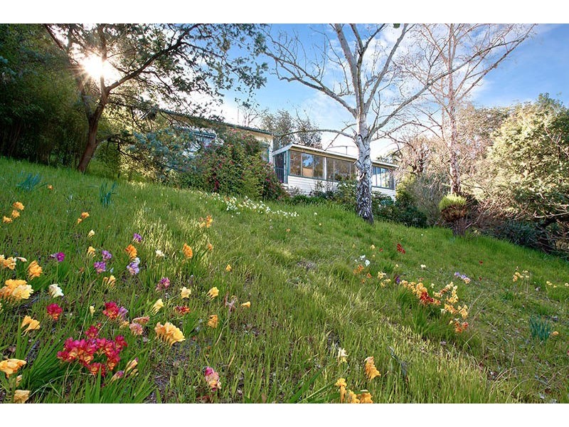 2 Vue Road, Mount Eliza VIC 3930