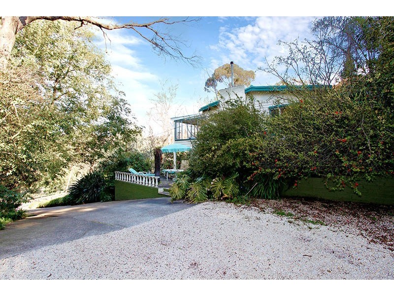 2 Vue Road, Mount Eliza VIC 3930