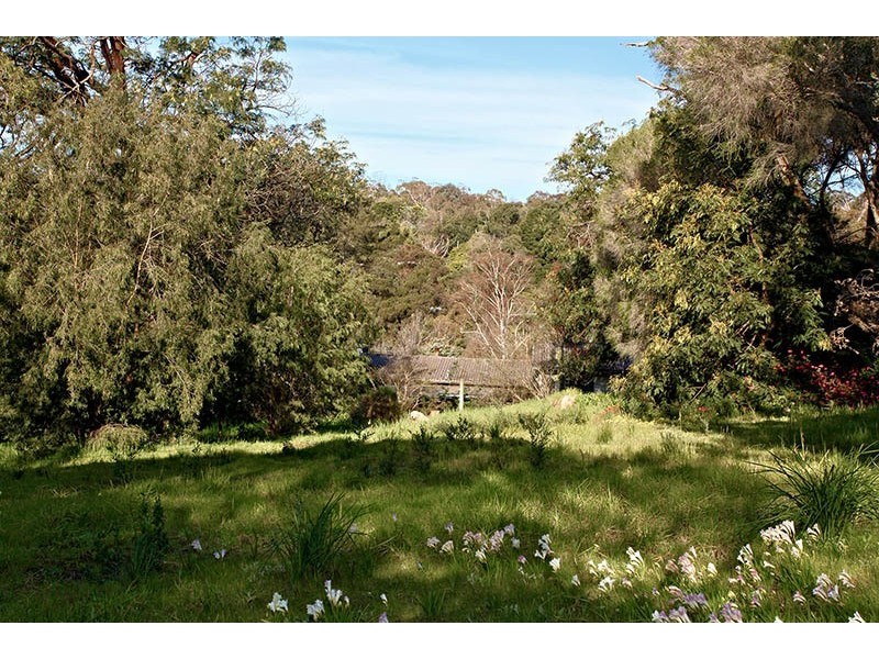 2 Vue Road, Mount Eliza VIC 3930
