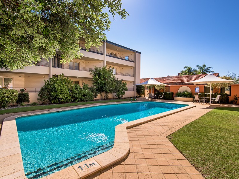 1/6  Kintail Road Applecross, Applecross WA 6153