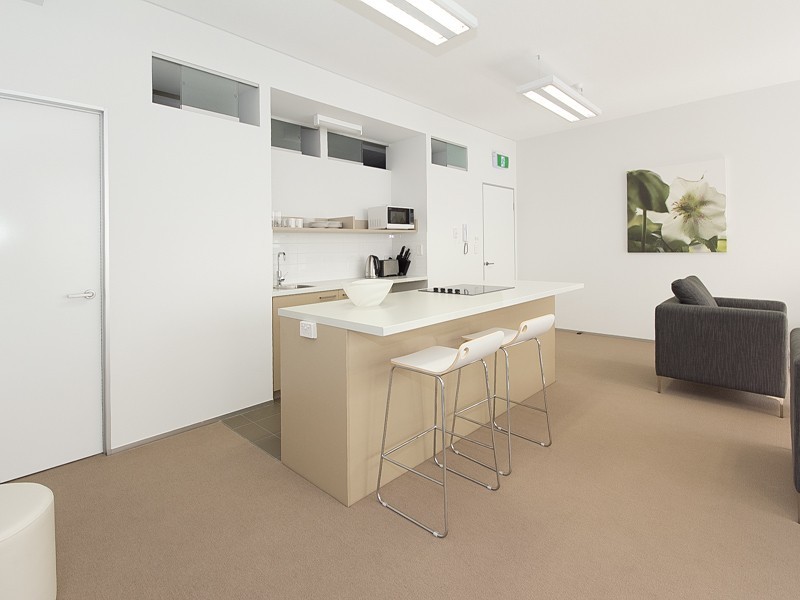 201/77 Jurgens Street, Woolloongabba QLD 4102