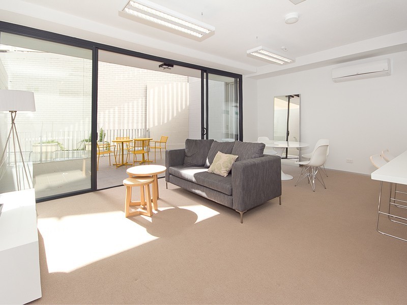 201/77 Jurgens Street, Woolloongabba QLD 4102