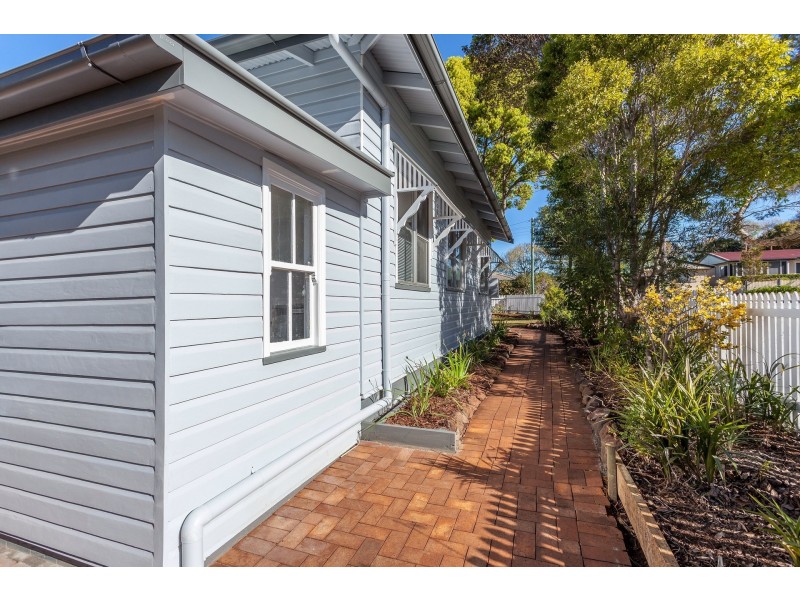 45 Bass Street, Centenary Heights QLD 4350