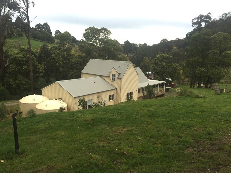 2637 Willow Grove Road, Hill End VIC 3825