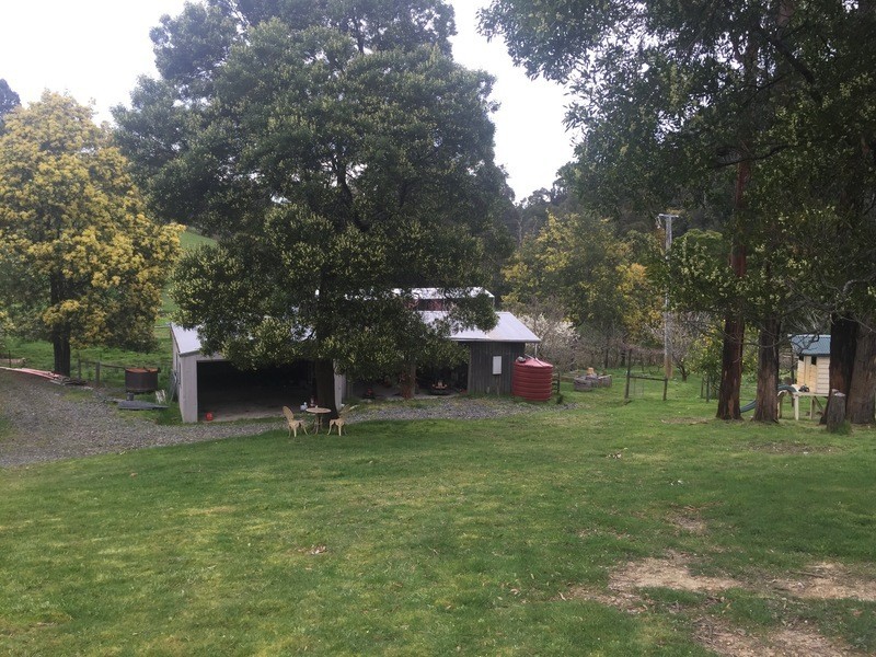 2637 Willow Grove Road, Hill End VIC 3825