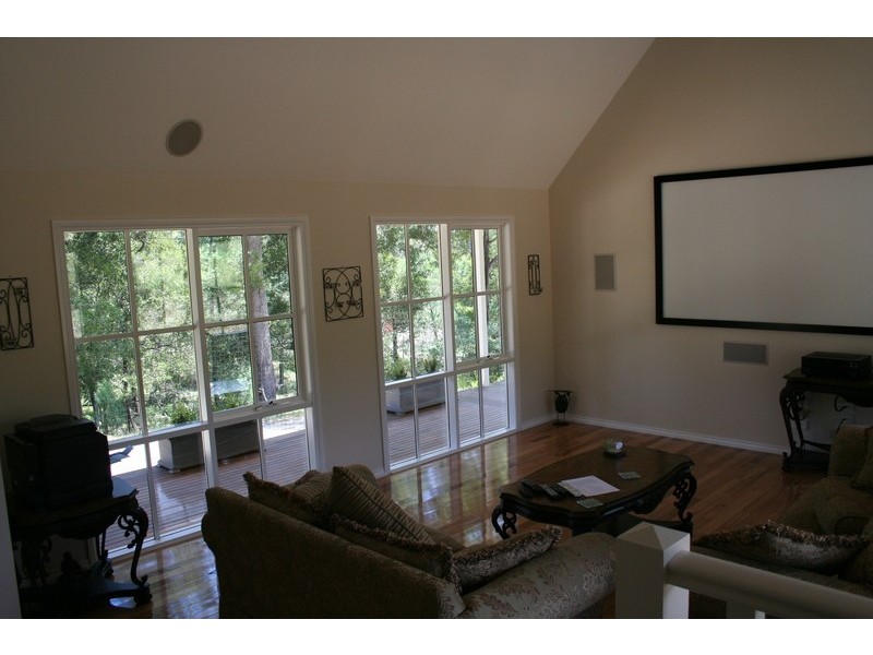 2637 Willow Grove Road, Hill End VIC 3825