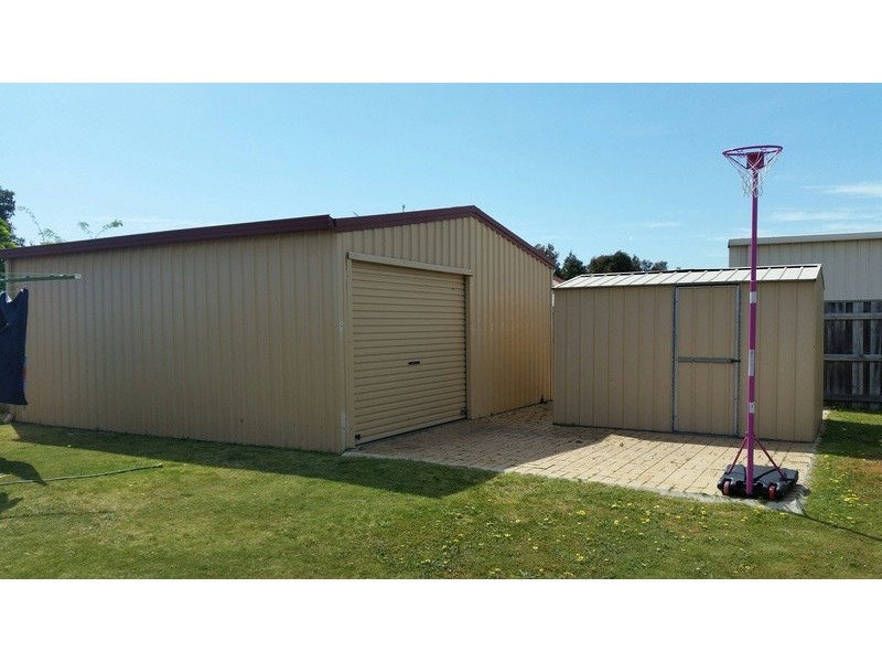 42 Glenfield drive, Australind WA 6233