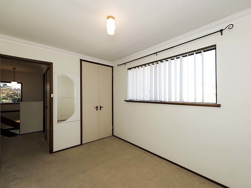 4 Mottley Street, Attadale WA 6156