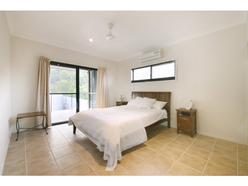 109 Gloucester Avenue, Hideaway Bay QLD 4800
