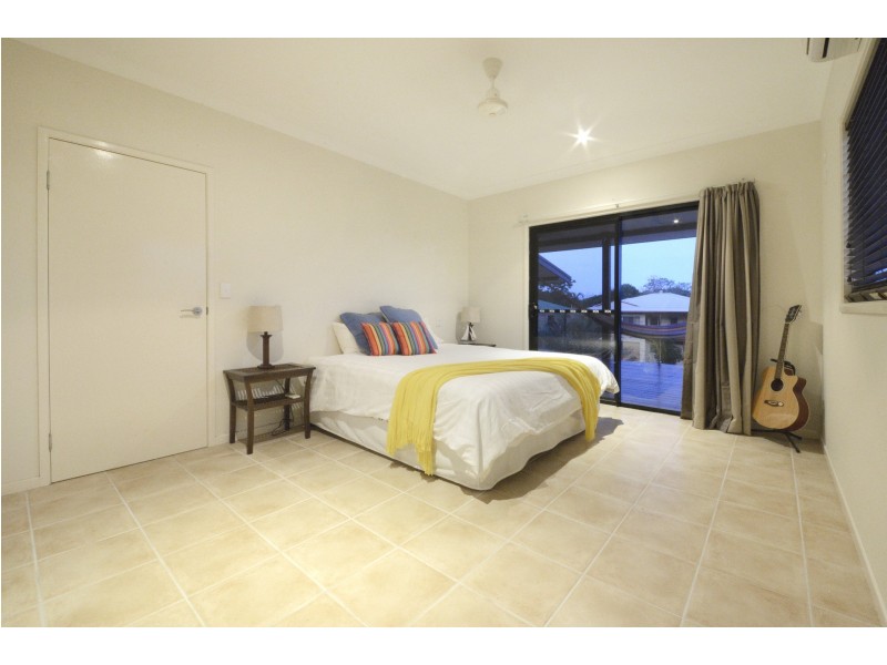 109 Gloucester Avenue, Hideaway Bay QLD 4800