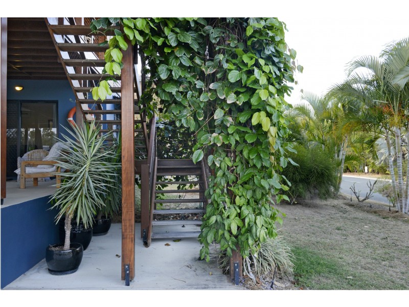 109 Gloucester Avenue, Hideaway Bay QLD 4800